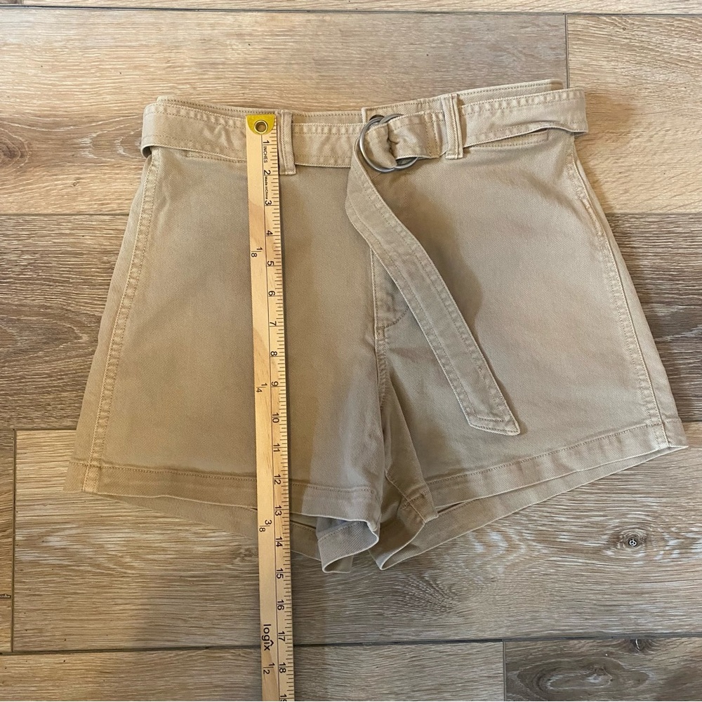 GAP Women’s Shorts 4” High Rise Khaki Belted Size 6 - Picture 5 of 6